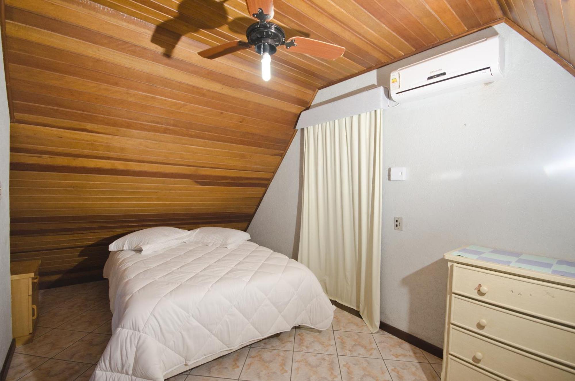 בומבינאס Pousada Cabanas Porto Belo חדר תמונה