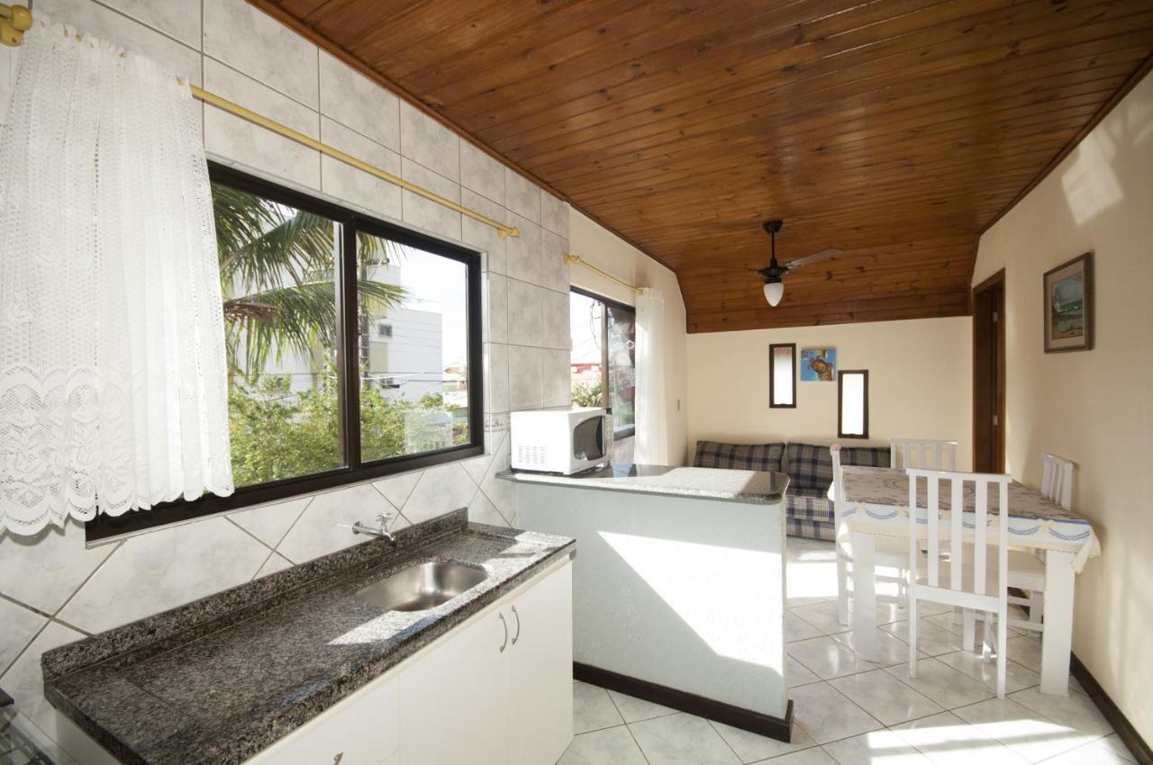 בומבינאס Pousada Cabanas Porto Belo חדר תמונה